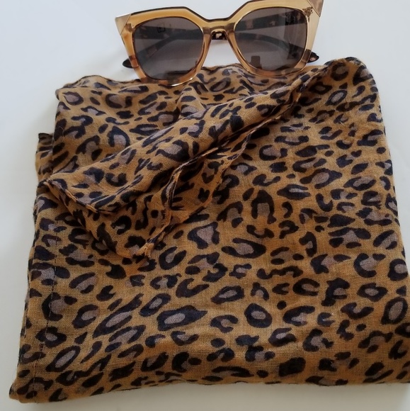 Accessories - Animal print scarf Accessories - Animal print scarf